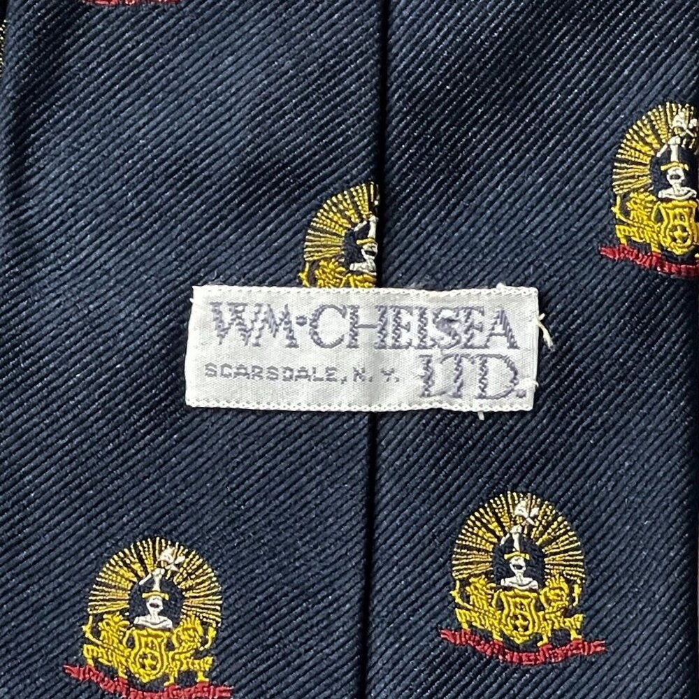 Vintage Wm. Chelsea Ltd. Silk Tie With Medallion Emblem Pattern - Picture 5 of 6